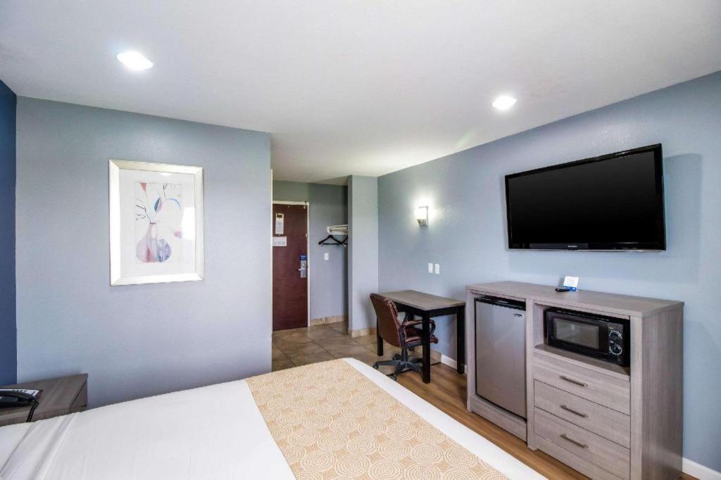 Rodeway Inn & Suites Port Arthur - Groves Exterior foto